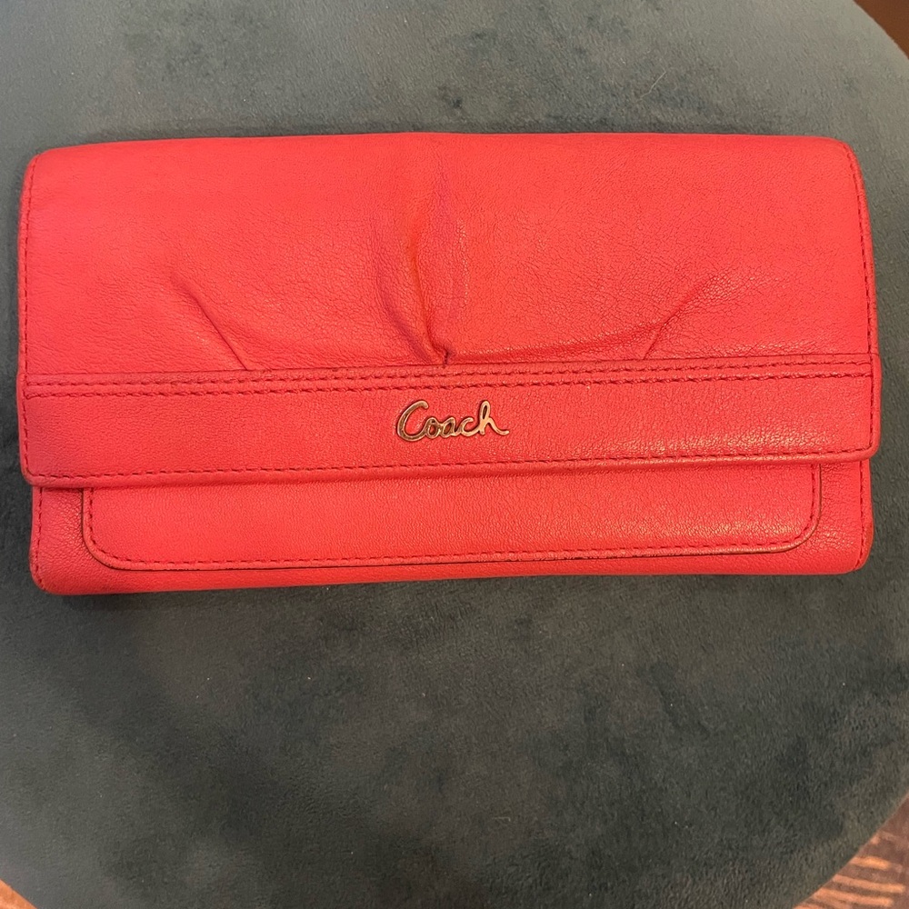 vintage Coach Soho pleated leather wallet